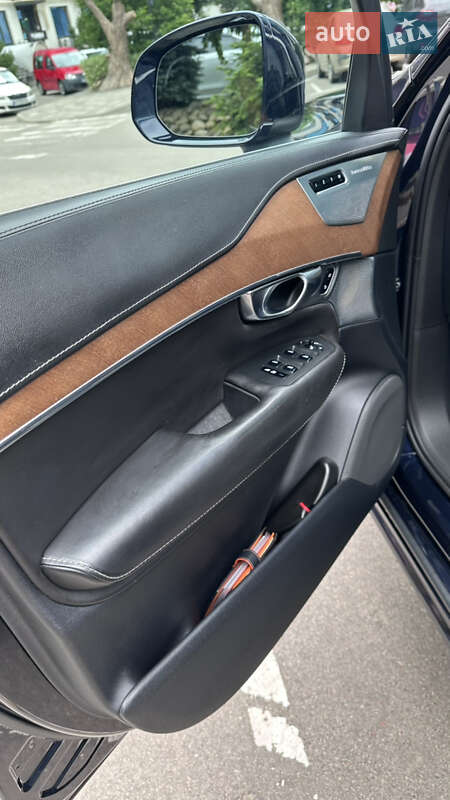 Внедорожник / Кроссовер Volvo XC90 2016 в Киеве фото 15 Внедорожник / Кроссовер Volvo XC90 2016 в Киеве