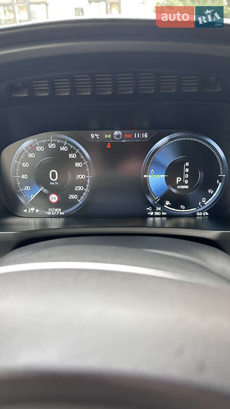 Внедорожник / Кроссовер Volvo XC90 2016 в Киеве фото 2 Внедорожник / Кроссовер Volvo XC90 2016 в Киеве