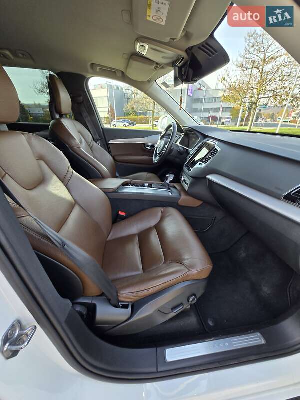 Позашляховик / Кросовер Volvo XC90 2019 в Києві фото 27 Позашляховик / Кросовер Volvo XC90 2019 в Києві