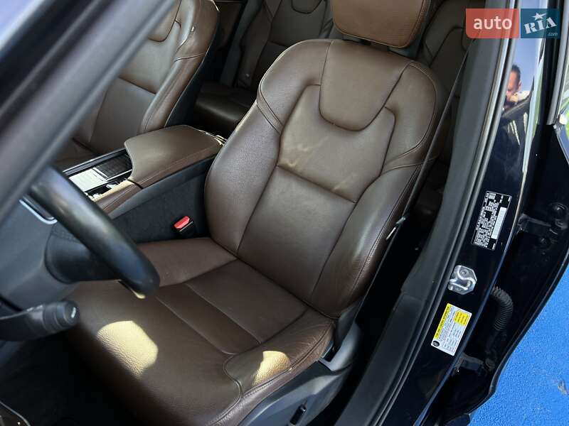 Внедорожник / Кроссовер Volvo XC90 2019 в Киеве