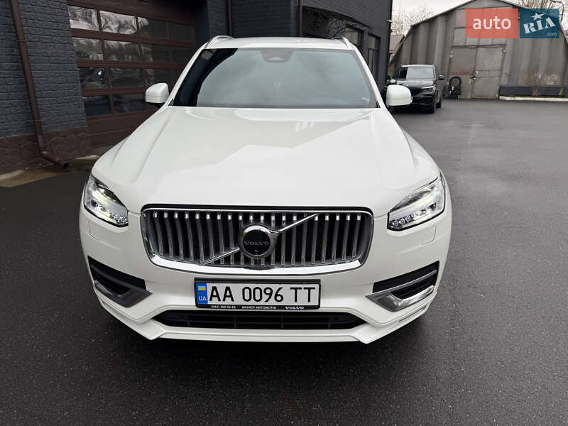Внедорожник / Кроссовер Volvo XC90 2023 в Киеве
