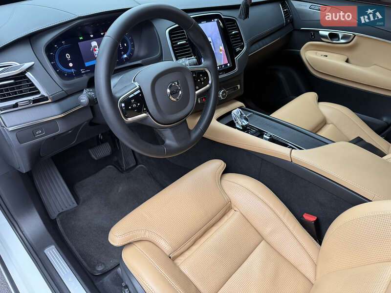 Внедорожник / Кроссовер Volvo XC90 2023 в Киеве