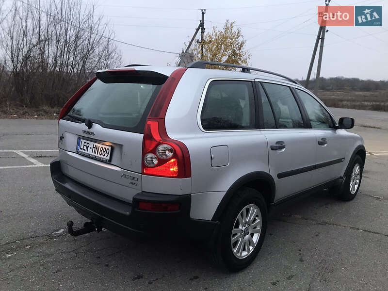 Внедорожник / Кроссовер Volvo XC90 2004 в Киеве