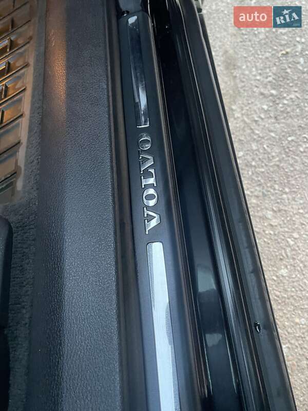 Внедорожник / Кроссовер Volvo XC90 2012 в Радивилове