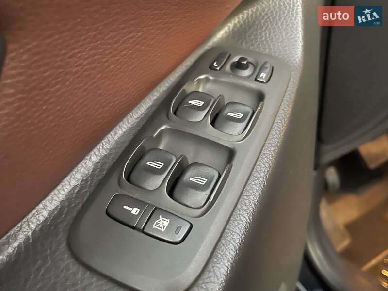 Внедорожник / Кроссовер Volvo XC90 2012 в Радивилове