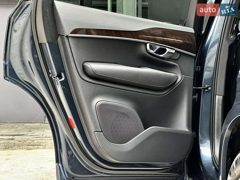 Позашляховик / Кросовер Volvo XC90 2018 в Києві