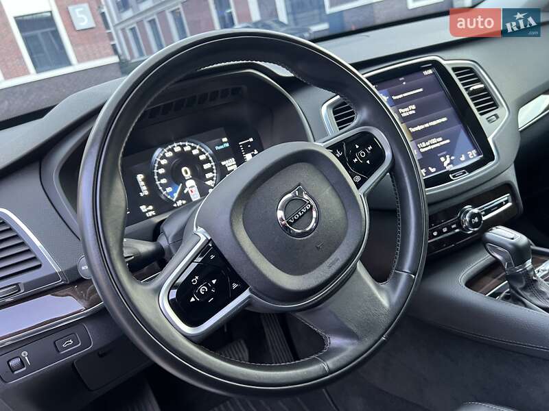 Внедорожник / Кроссовер Volvo XC90 2018 в Киеве фото 23 Внедорожник / Кроссовер Volvo XC90 2018 в Киеве