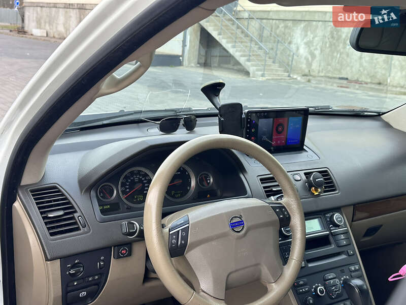 Внедорожник / Кроссовер Volvo XC90 2010 в Львове