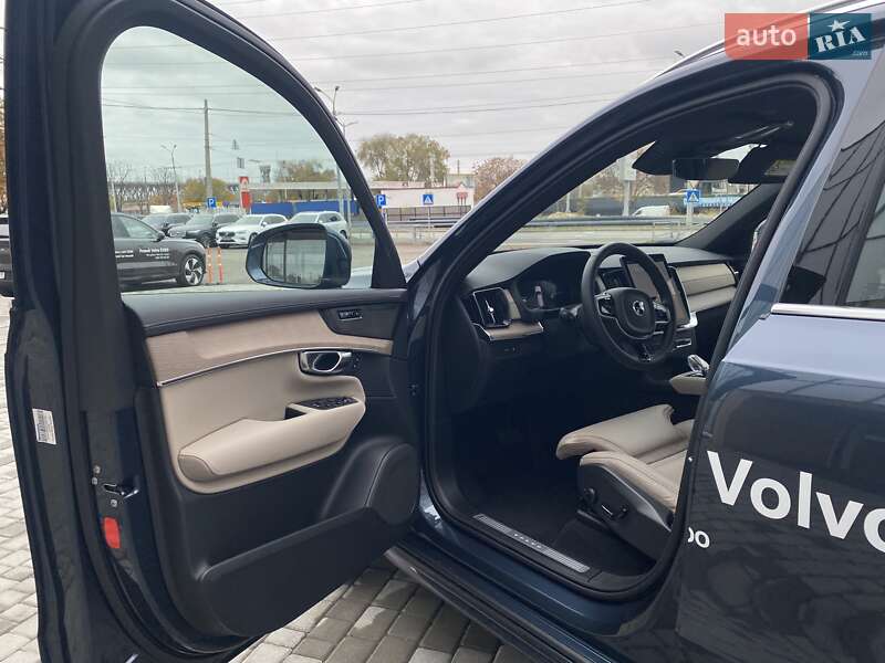 Внедорожник / Кроссовер Volvo XC90 2025 в Днепре фото 40 Внедорожник / Кроссовер Volvo XC90 2025 в Днепре