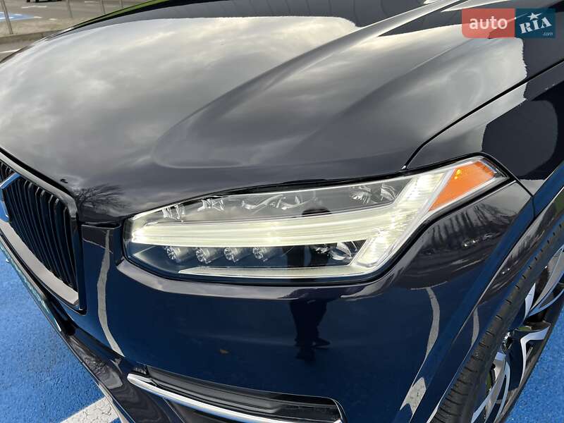 Внедорожник / Кроссовер Volvo XC90 2019 в Киеве