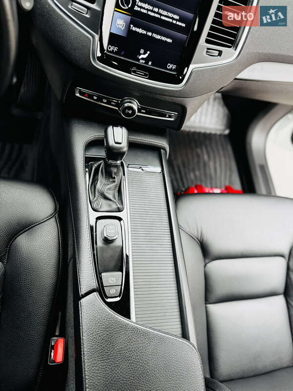 Внедорожник / Кроссовер Volvo XC90 2017 в Здолбунове