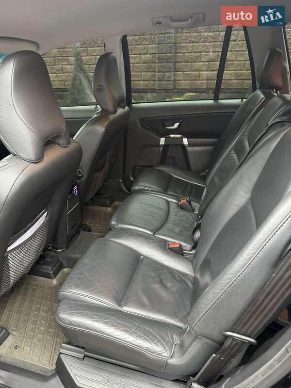 Позашляховик / Кросовер Volvo XC90 2009 в Житомирі