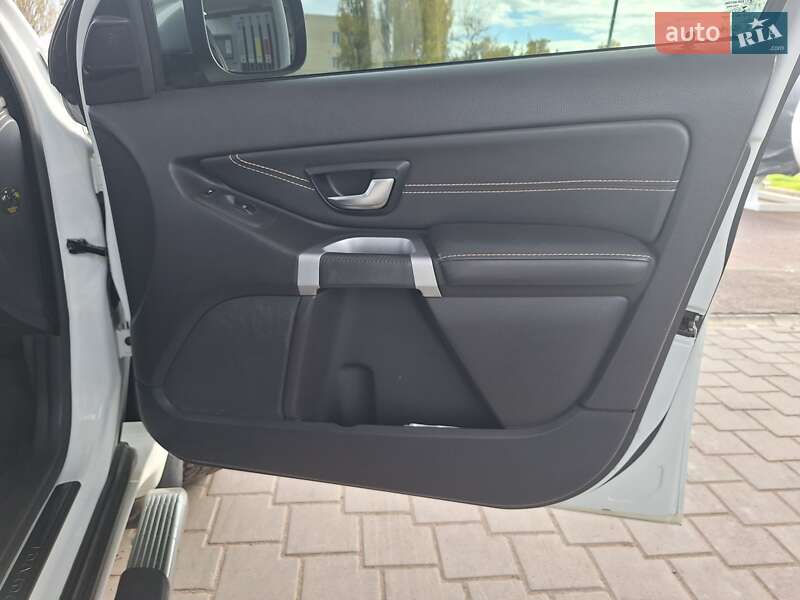 Позашляховик / Кросовер Volvo XC90 2013 в Миколаєві фото 26 Позашляховик / Кросовер Volvo XC90 2013 в Миколаєві