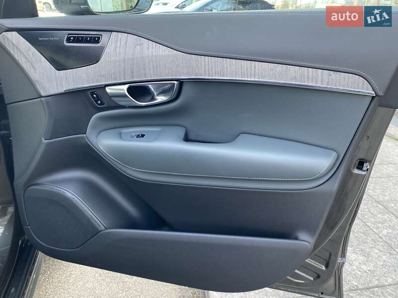 Позашляховик / Кросовер Volvo XC90 2021 в Києві фото 14 Позашляховик / Кросовер Volvo XC90 2021 в Києві