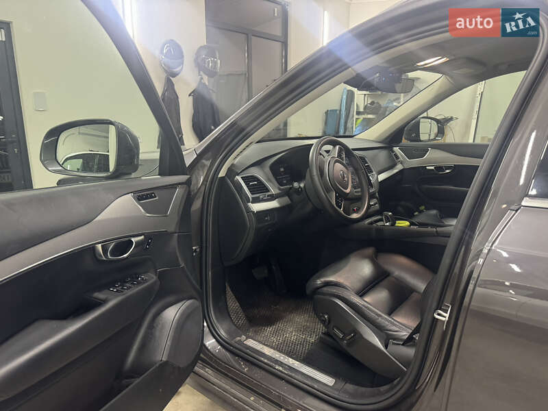 Внедорожник / Кроссовер Volvo XC90 2022 в Киеве