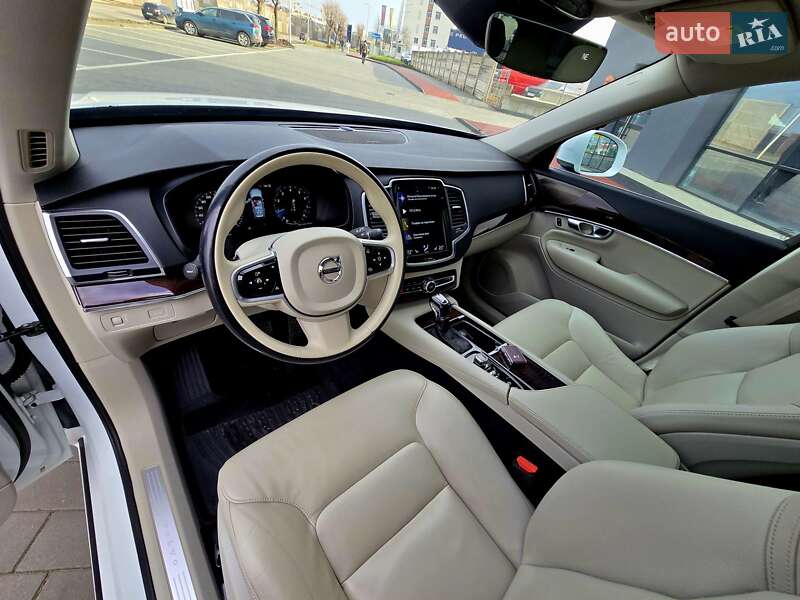 Внедорожник / Кроссовер Volvo XC90 2018 в Ивано-Франковске