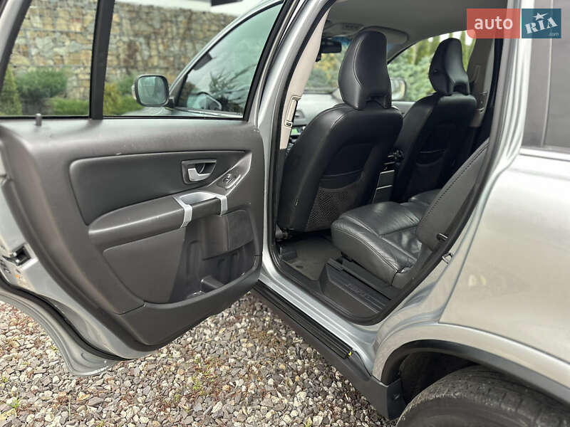 Внедорожник / Кроссовер Volvo XC90 2011 в Стрые