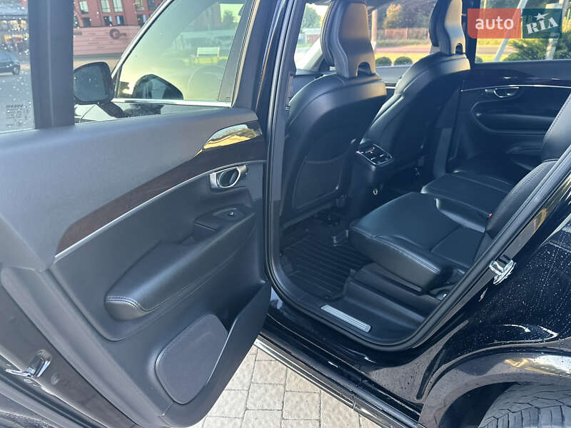 Внедорожник / Кроссовер Volvo XC90 2019 в Дрогобыче