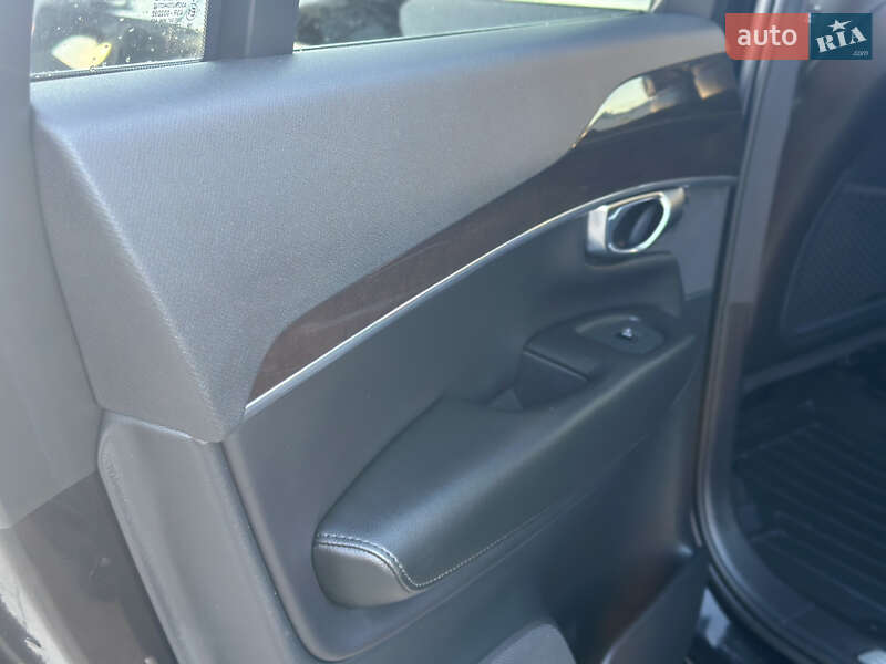 Внедорожник / Кроссовер Volvo XC90 2019 в Дрогобыче