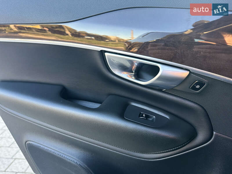 Внедорожник / Кроссовер Volvo XC90 2019 в Дрогобыче