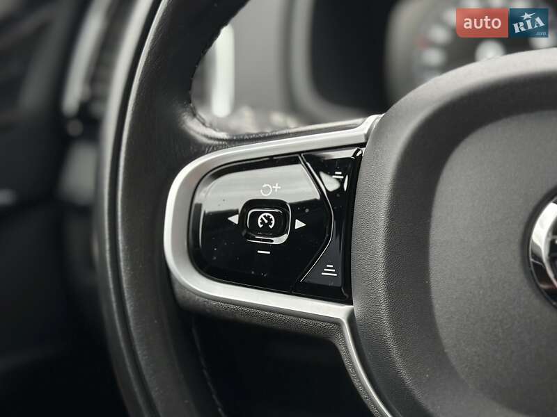 Внедорожник / Кроссовер Volvo XC90 2020 в Киеве