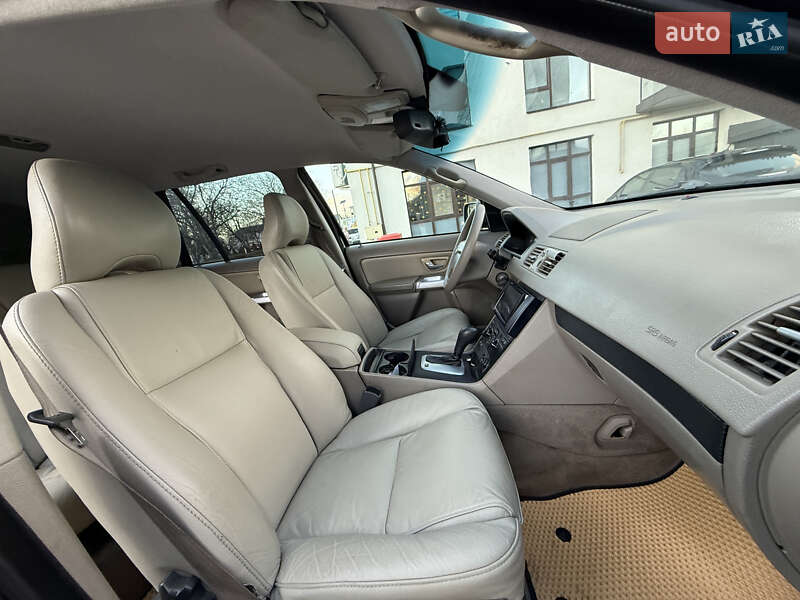 Внедорожник / Кроссовер Volvo XC90 2005 в Кременце