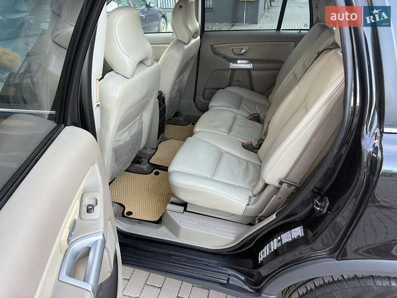 Внедорожник / Кроссовер Volvo XC90 2005 в Кременце