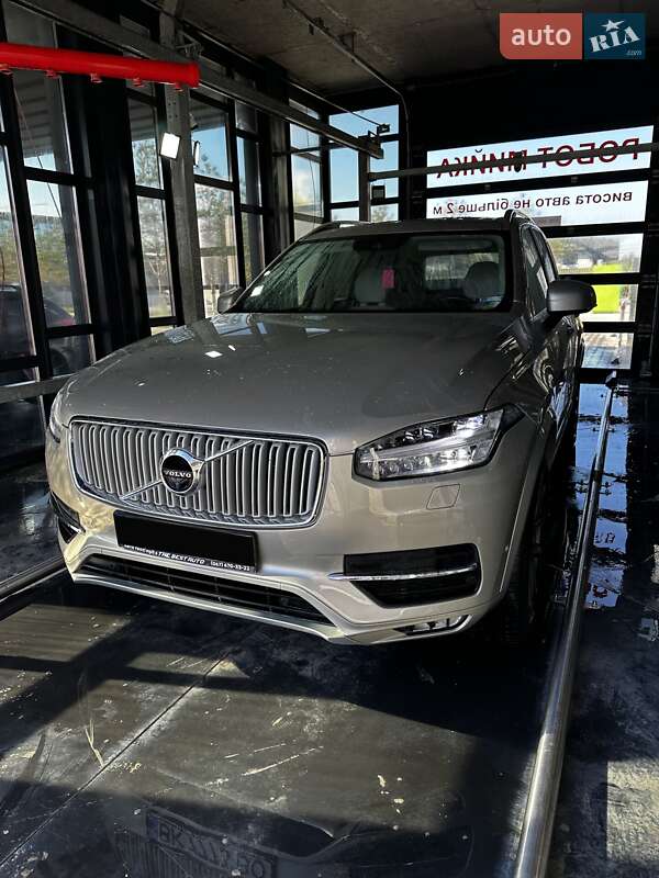 Внедорожник / Кроссовер Volvo XC90 2016 в Ровно