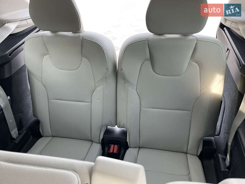 Внедорожник / Кроссовер Volvo XC90 2023 в Днепре