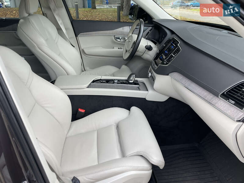 Внедорожник / Кроссовер Volvo XC90 2023 в Днепре