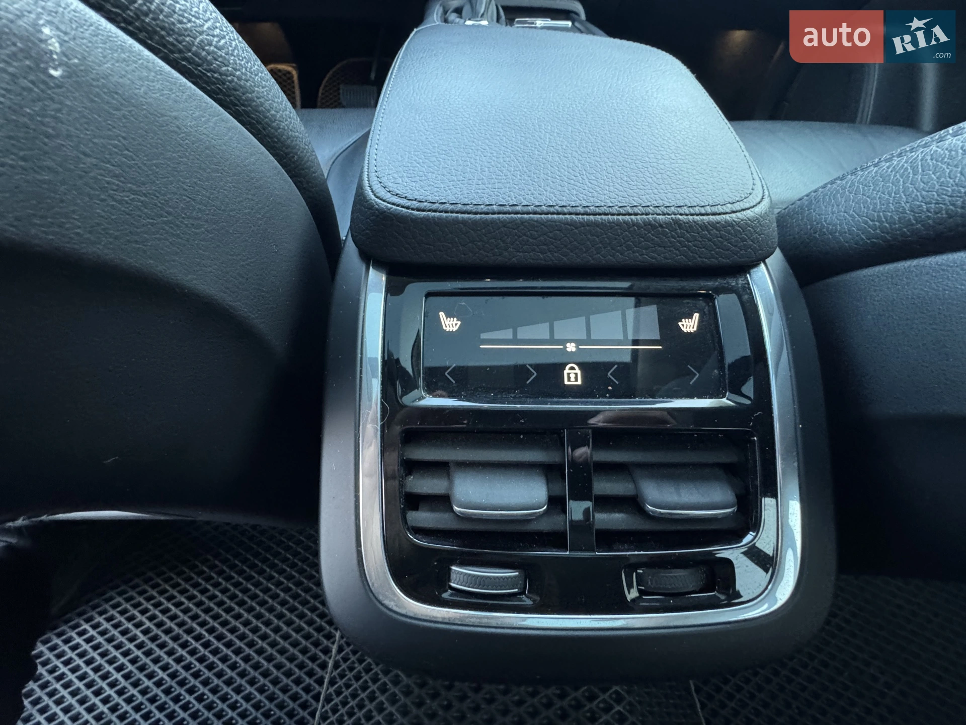 2019 Volvo XC90 - мініатюра 32