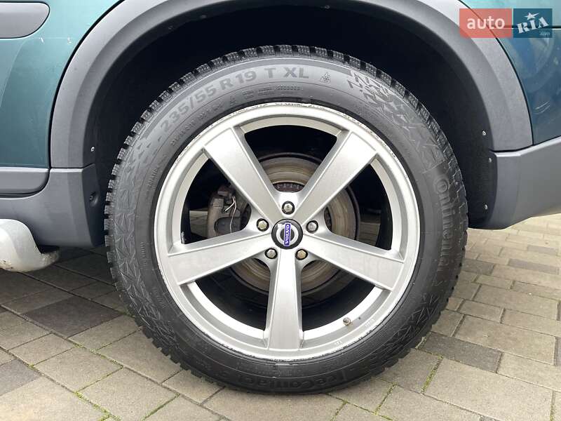 Внедорожник / Кроссовер Volvo XC90 2003 в Харькове