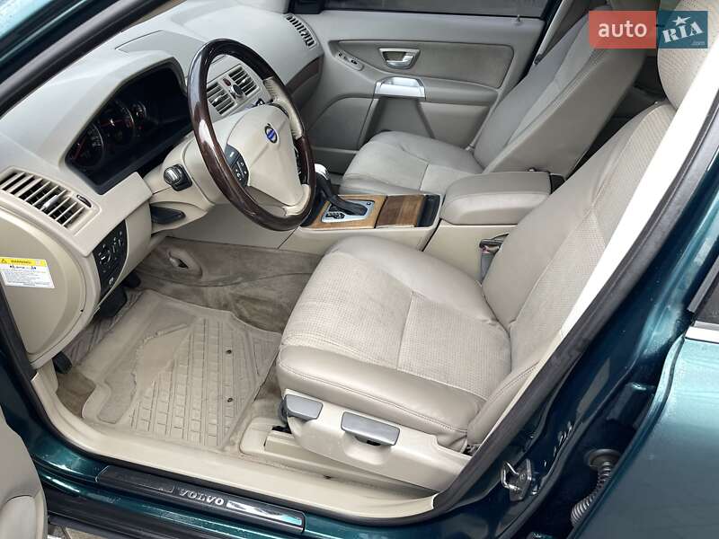 Внедорожник / Кроссовер Volvo XC90 2003 в Харькове