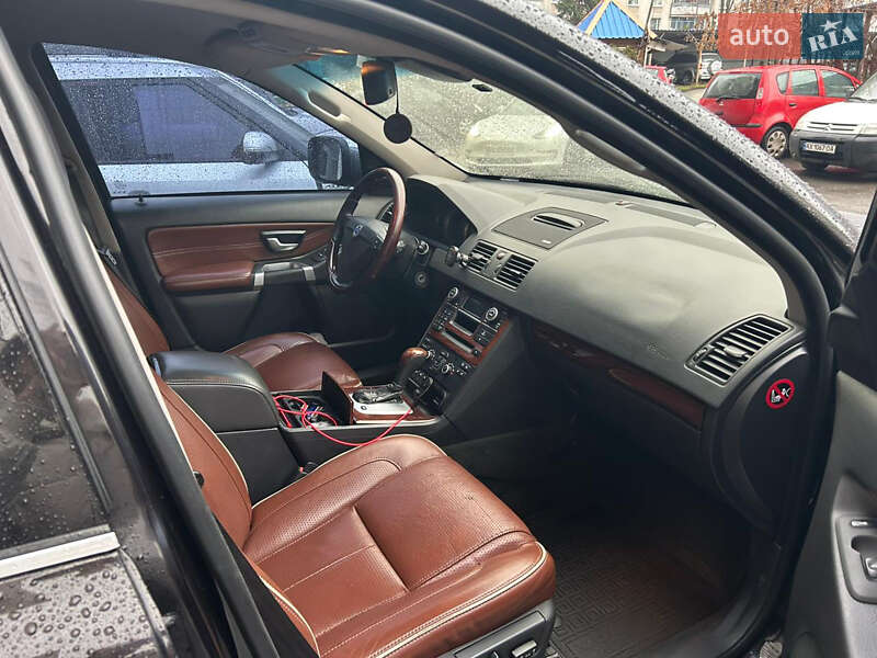 Позашляховик / Кросовер Volvo XC90 2010 в Харкові
