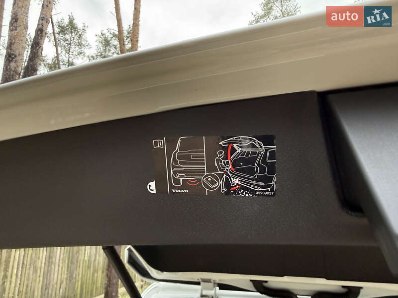 Внедорожник / Кроссовер Volvo XC90 2020 в Киеве фото 19 Внедорожник / Кроссовер Volvo XC90 2020 в Киеве