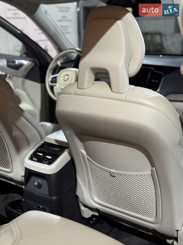 Внедорожник / Кроссовер Volvo XC90 2019 в Львове