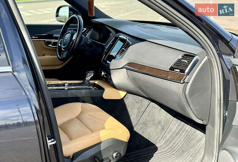 Внедорожник / Кроссовер Volvo XC90 2016 в Киеве