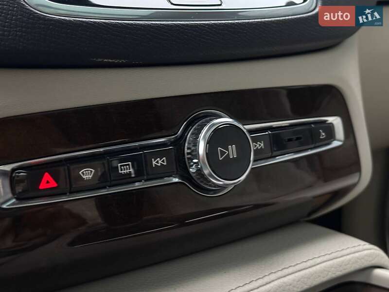 Позашляховик / Кросовер Volvo XC90 2016 в Рівному