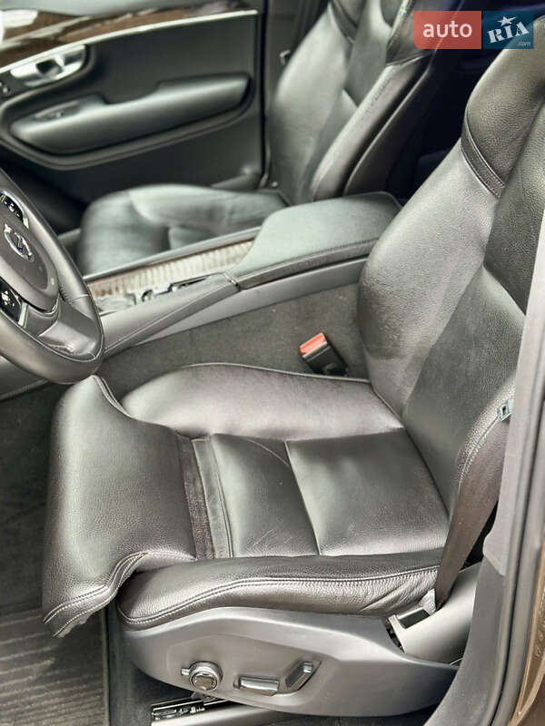 Внедорожник / Кроссовер Volvo XC90 2017 в Киеве