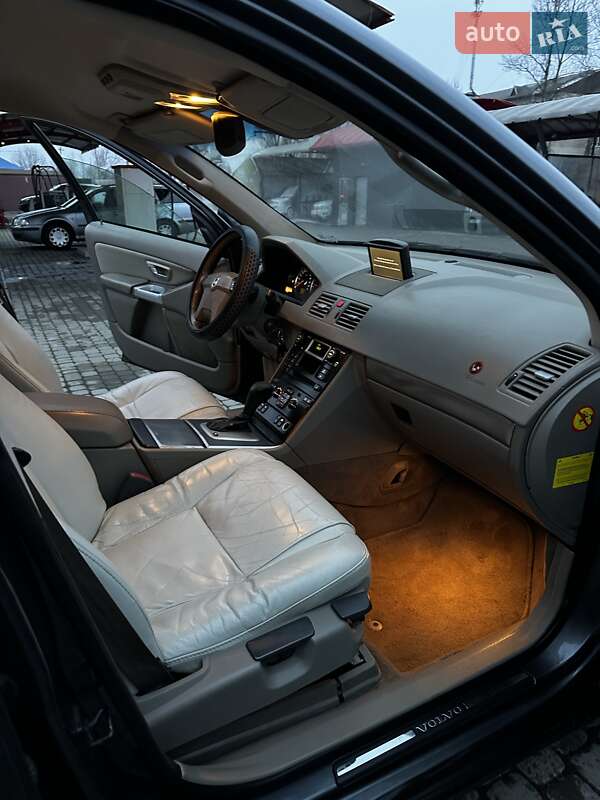 Внедорожник / Кроссовер Volvo XC90 2005 в Надворной