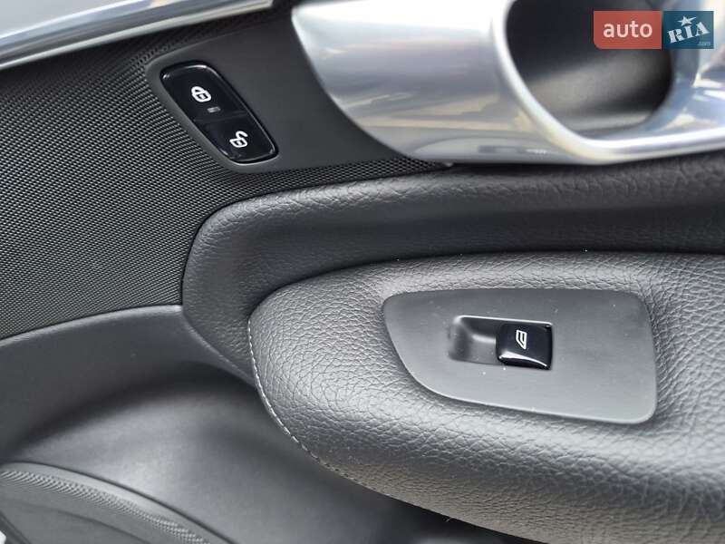 Внедорожник / Кроссовер Volvo XC90 2017 в Владимире