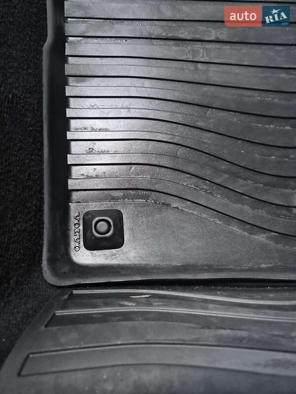 Внедорожник / Кроссовер Volvo XC90 2017 в Владимире