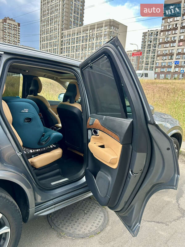 Позашляховик / Кросовер Volvo XC90 2015 в Києві