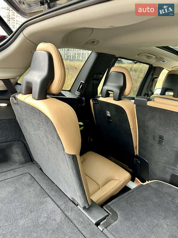 Позашляховик / Кросовер Volvo XC90 2015 в Києві