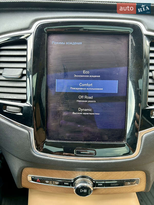 Позашляховик / Кросовер Volvo XC90 2015 в Києві