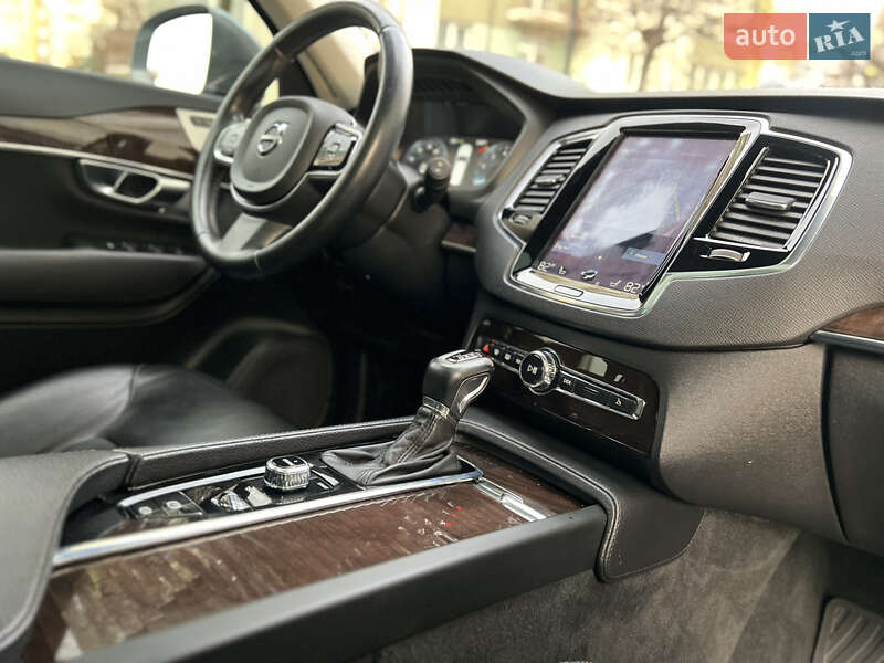 Внедорожник / Кроссовер Volvo XC90 2016 в Ивано-Франковске