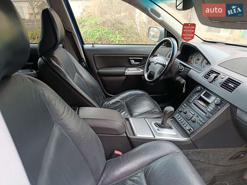 Внедорожник / Кроссовер Volvo XC90 2007 в Каменке-Бугской