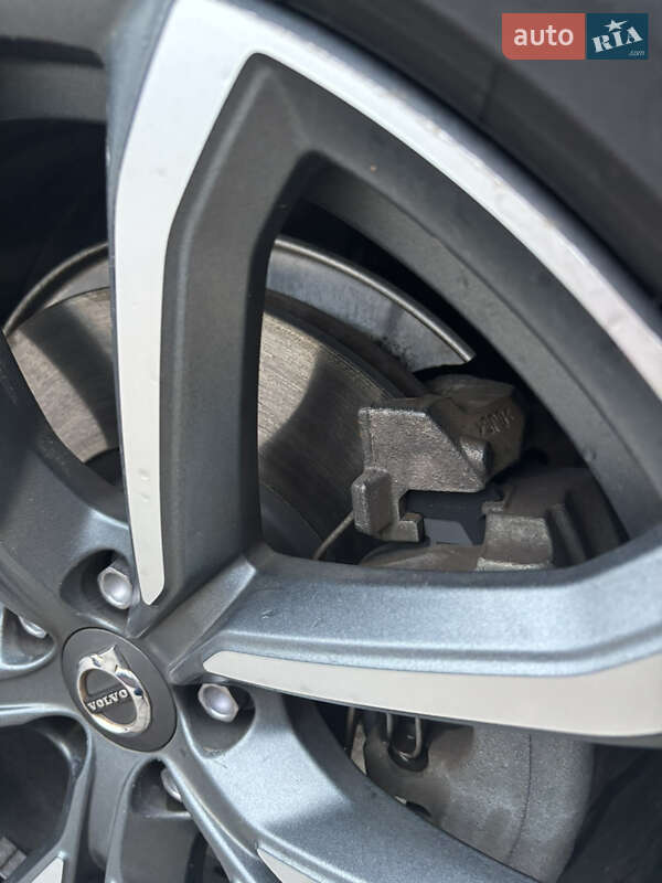 Позашляховик / Кросовер Volvo XC90 2016 в Хмельницькому