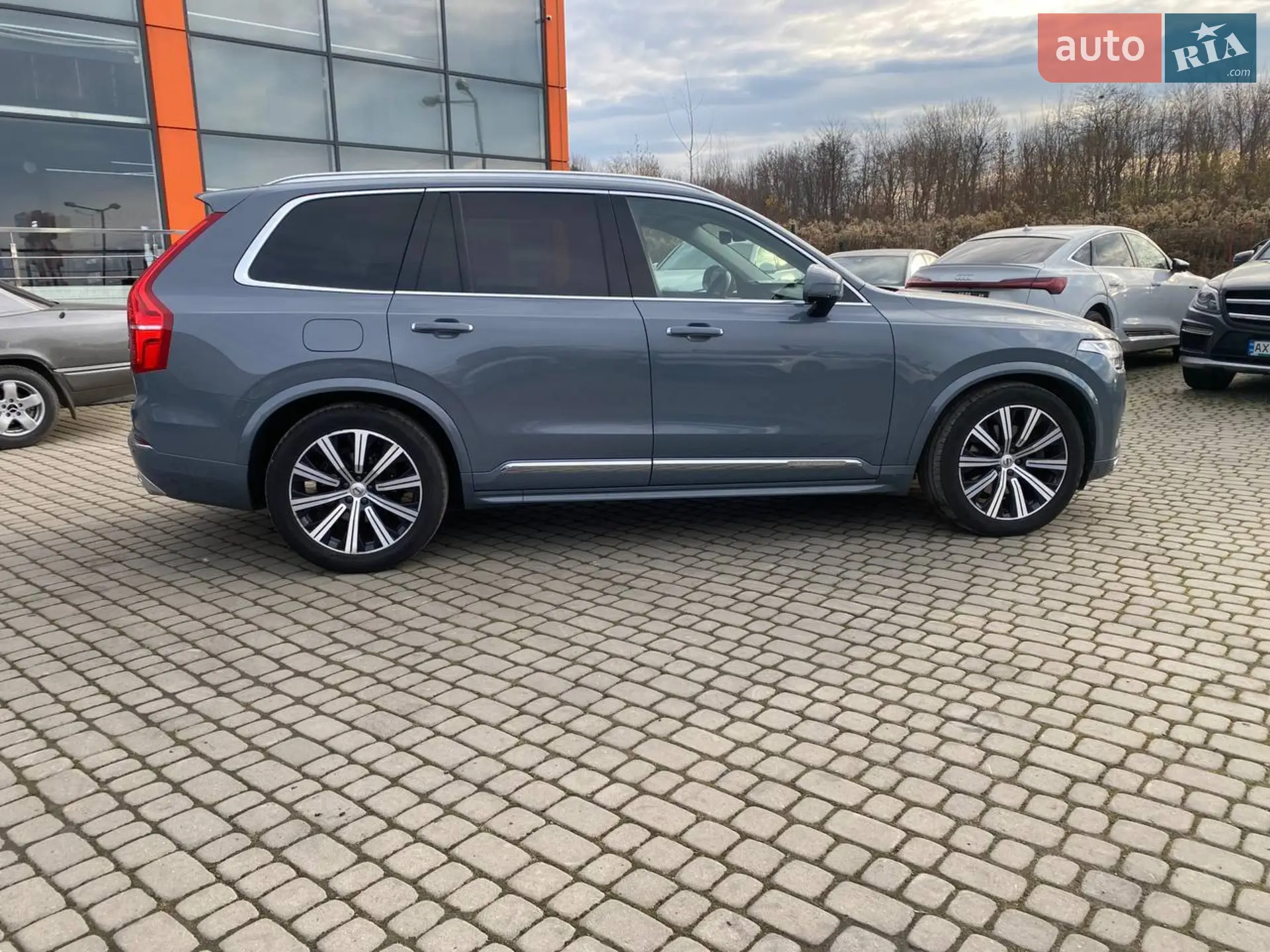 2020 Volvo XC90 - мініатюра 9