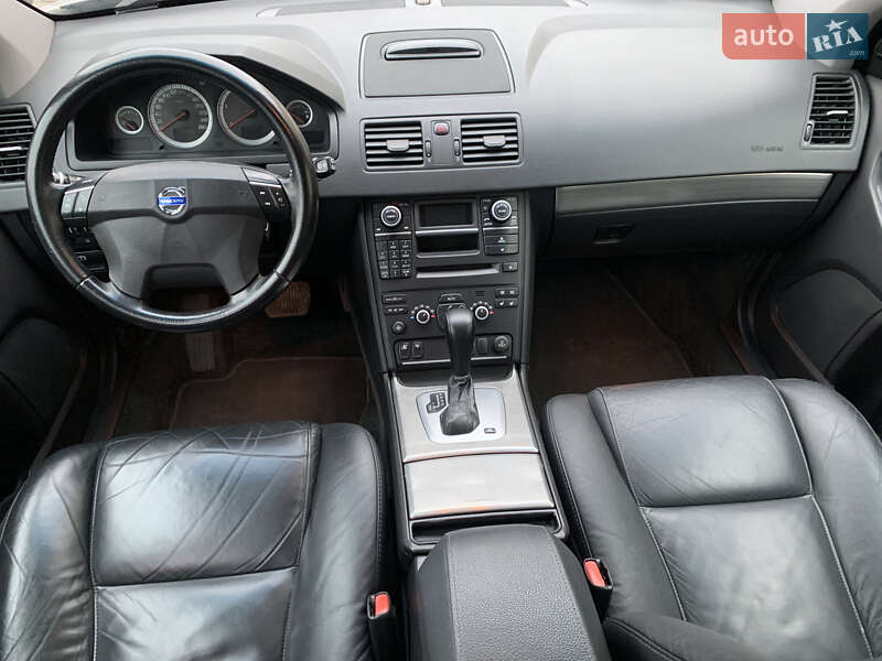 Внедорожник / Кроссовер Volvo XC90 2011 в Ровно